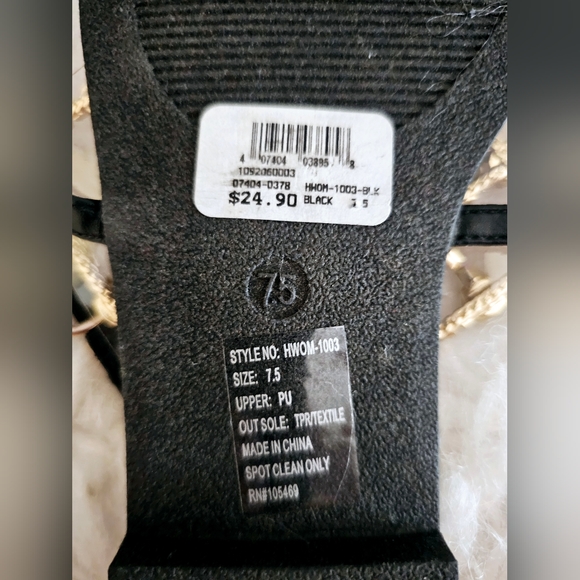 7.5 BLACK J CREW POM POM SANDALS  🩴 - Picture 9 of 9